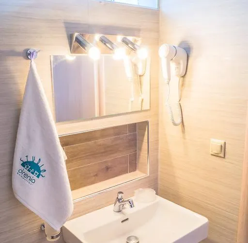 Drenia Apartman Amulianí